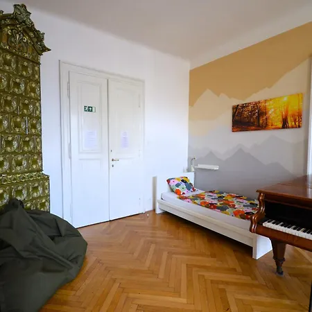 Hostel Travel&joy Backpackers *