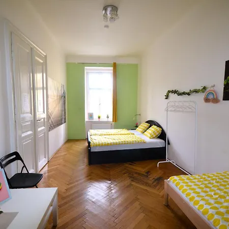 Hostel Travel&joy Backpackers *