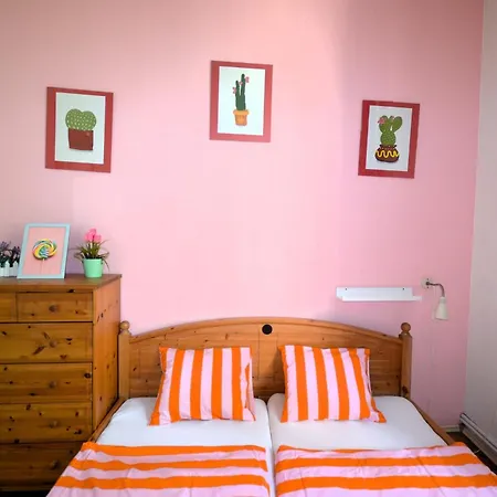Travel&joy Backpackers *