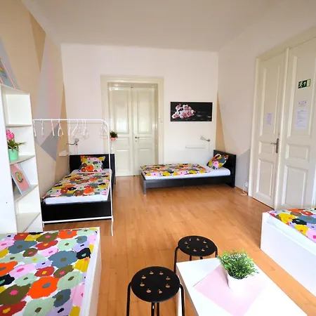 Hostel Travel&joy Backpackers Prague