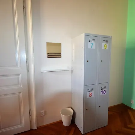 旅行和喜悦的背包客旅舍 *