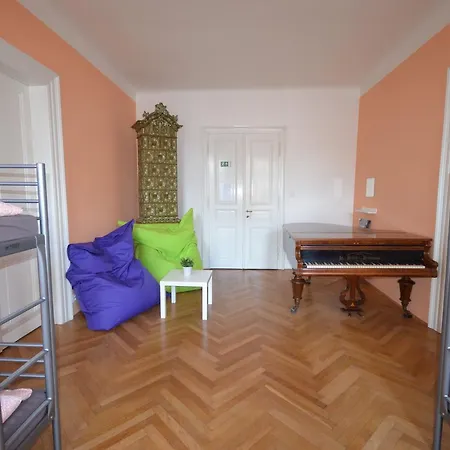 Travel&joy Backpackers Hostel