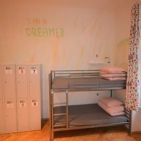 旅行和喜悦的背包客旅舍