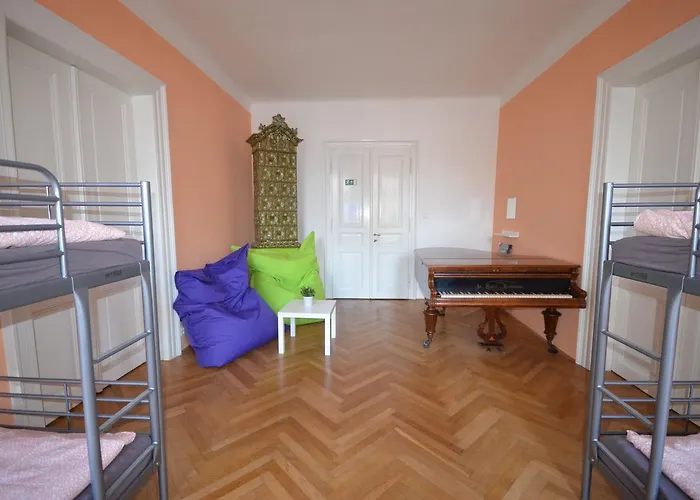 Travel&joy Backpackers Vandrarhem