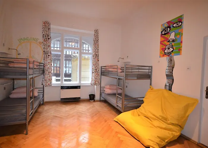 Travel&joy Backpackers