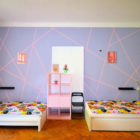 Travel&joy Backpackers Hostel Πράγα